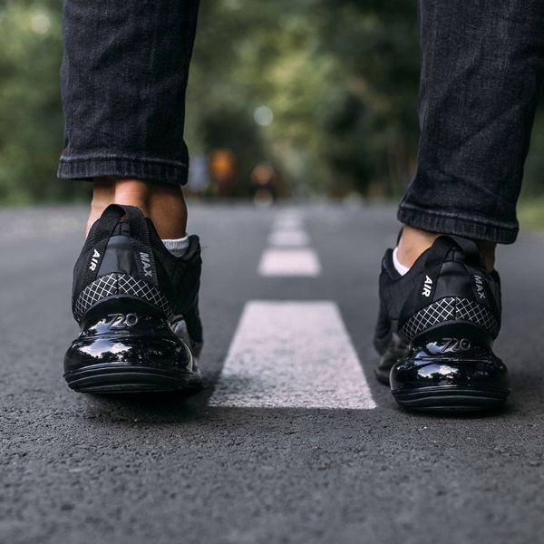 Мужские кроссовки Nike Air Max 720-818 Black чёрные термо (41-45) 3081 фото