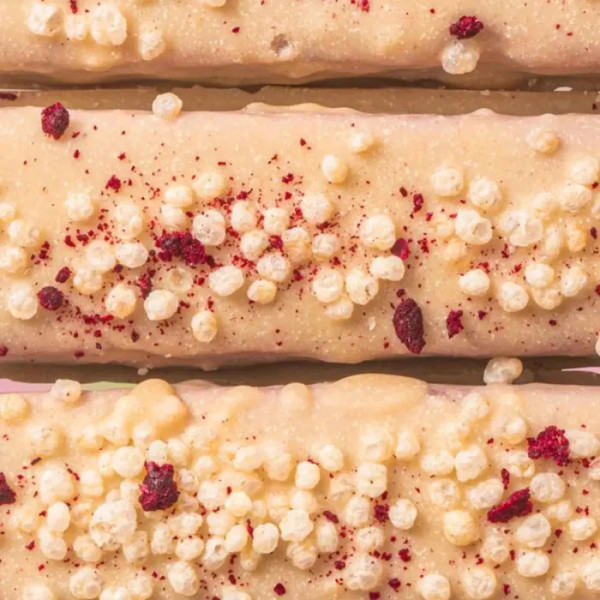 Батончик протеїновий, Birthday Cake Cookie dough + Cherry, Fizi, святковий торт з мигдалем та вишнею, у білому шоколаді, веганський, без глютену та цукру, 1 шт (45 г)